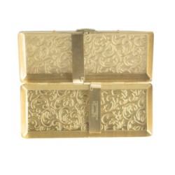 CIGARRERA METALICA CON DISEÑO DE GRECAS COLOR DORADO