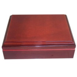 HUMIDOR JUNIOR PARA 24 PUROS EN COLOR CAOBA